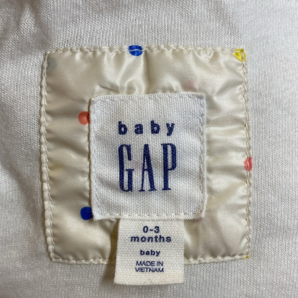 babyGap Puffer One Piece (size 0-3 months) - Picture 4 of 5